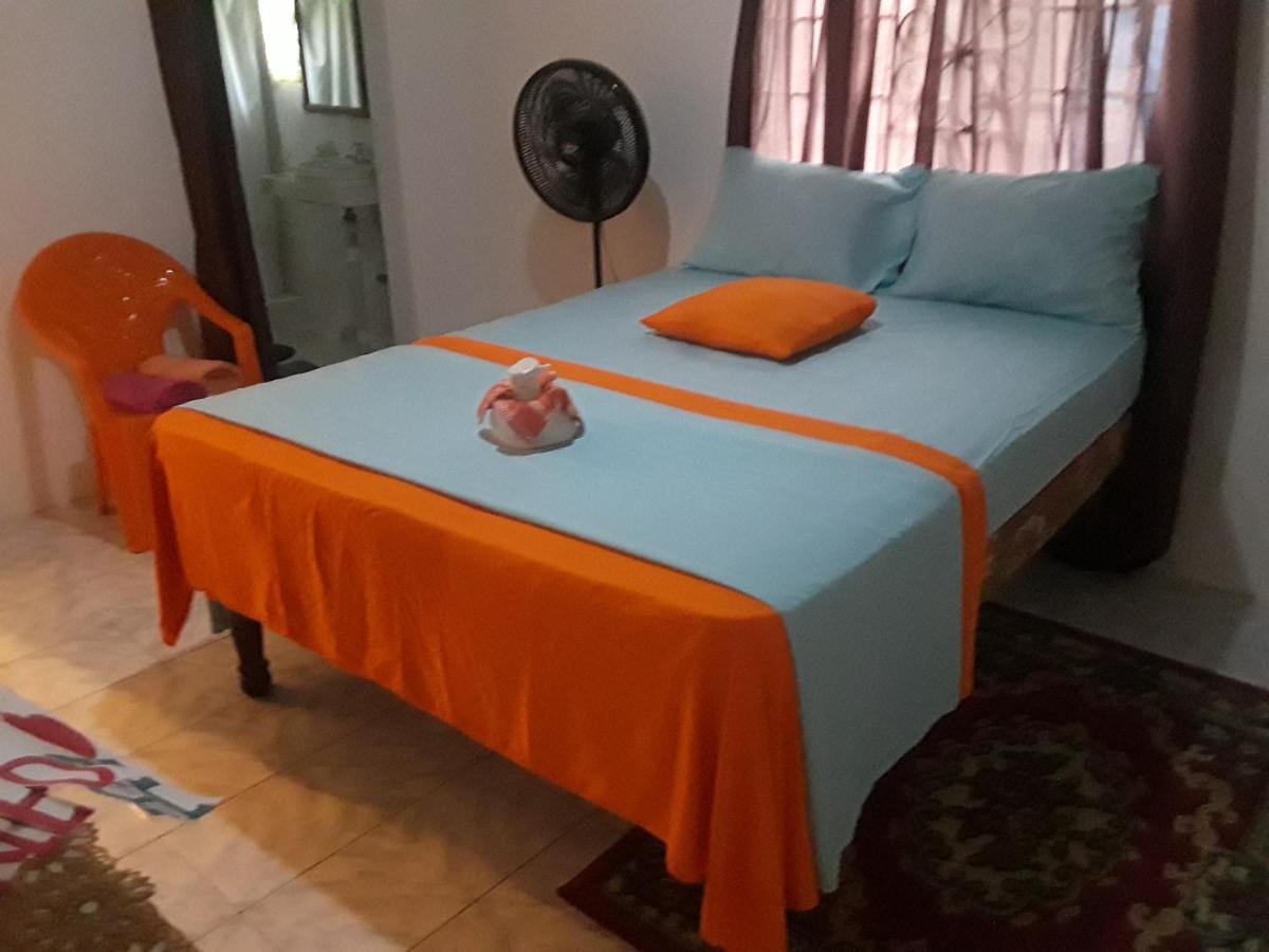 Fay Guest House Негрил Екстер'єр фото